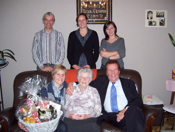 Editiepajot_gooik_ang_le_neukermans_100_jaar_met_open_vld_foto_gerrit_achterland