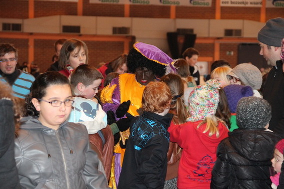 Editiepajot_liedekerke_sinterklaas_schaatsbaan_foto_jacky_delcour__2_