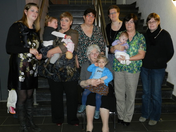 Editiepajot_merchtem_brussegem_drie_keer_viergeslacht_jeanne_van_hove_ingezonden_foto