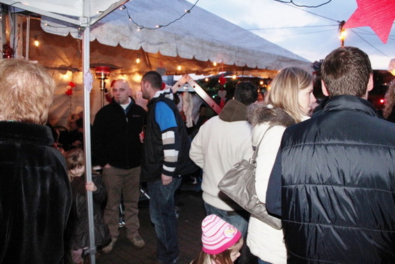 Editiepajot_liedekerke_dolfijne_kerstmarkt_17_december_2011_foto_jacky_delcour__3_