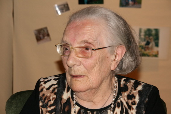 Editiepajot_dilbeek_100_jaar_elisabeth_pieters_21_december_2011_061_foto_gerrit_achterland