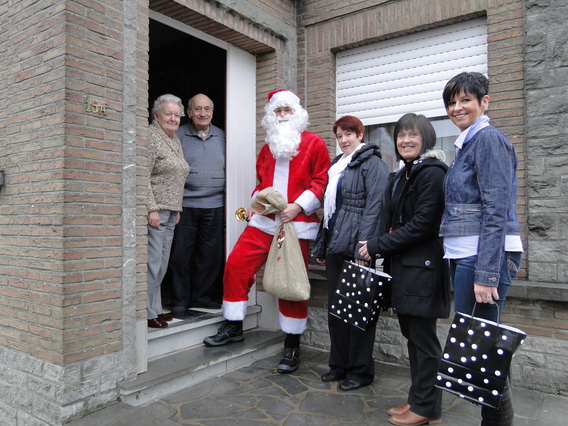 Thuisverpleging_herne_op_bezoek_met_de_kerstman__1_