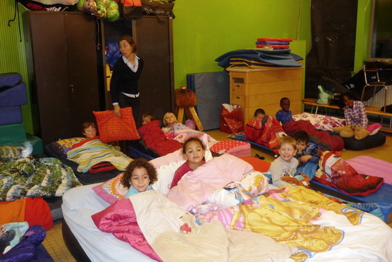 Editiepajot_liedekerke_basisschool_de_bij_blijven_slapen_foto_jacky_delcour