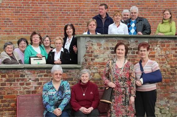 Vrijwilligers_in_de_bloemetjes_ocmw_2012__12_