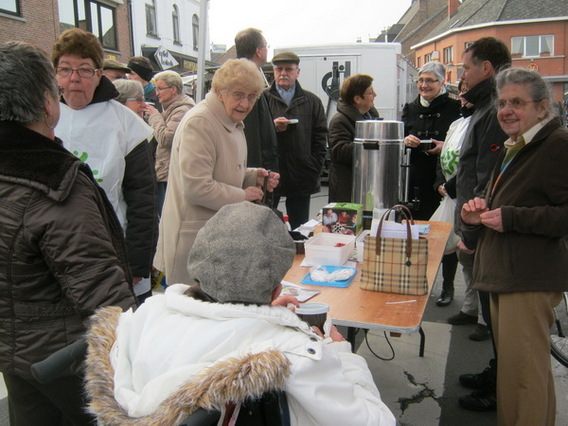 Editiepajot_liedekerke_affligem_verslag__koffiestop_2012_foto_jacky_delcour__2_