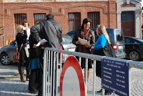 Editiepajot_wambeek_geen_auto_s_aan_schoolpoort_foto_guido_van_cauwealaert__1_