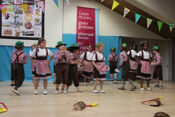 Editiepajot_liedekerke_schoolfeest_kleuters_kta_foto_jacky_delcour