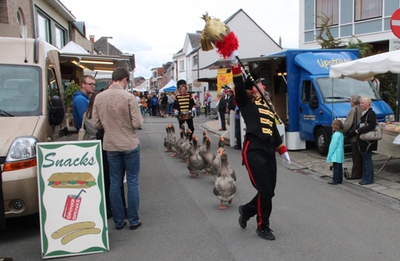 Editiepajot_liedekerke_braderie_foto_jacky_delcour