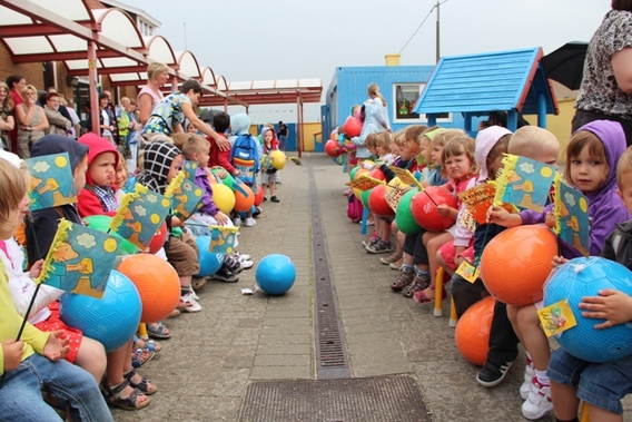 Editiepajot_liedekerke_kleuters_uitgewuifd_dol-fijn_foto_jacky_delcour