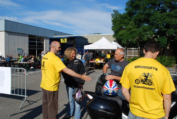 Editiepajot_ternat_motorrijders_foto_guido_van_cauwelaert