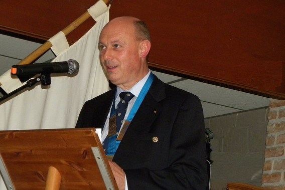 Rotary_bestuurswissel_juli_2012__2___1000_x_667_
