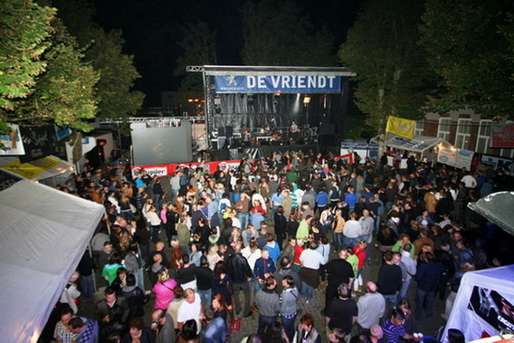 Editiepajot_liedekerke_de_plesj_rockt_2011_foto_jacky_delcour