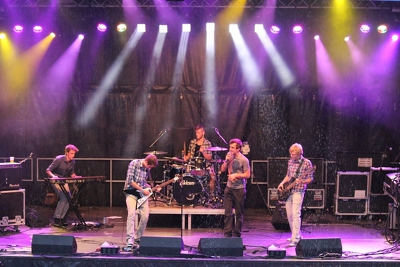 Editiepajot_liedekerke_de_plesj_rockt_verslag_2012_foto_jacky_delcour