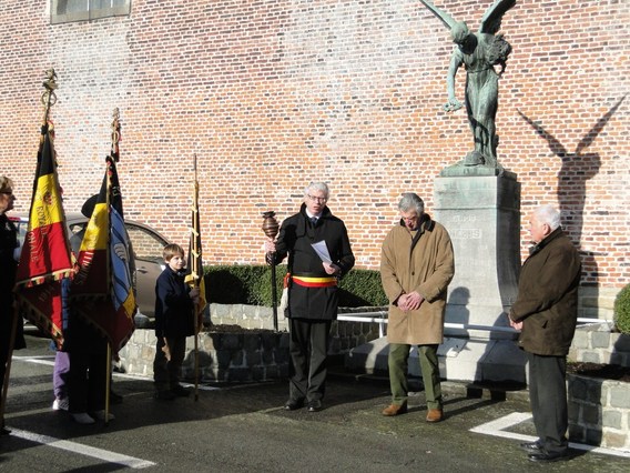 Flambeau_sacr___in_bever_2012__7_