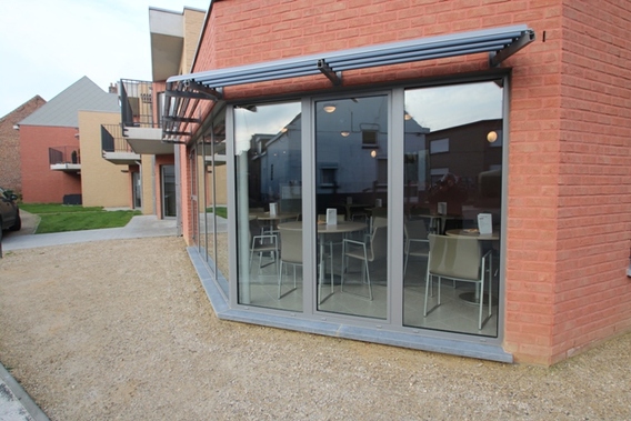 Editiepajot_liedekerke_cafetaria_serviceflats_foto_jacky_delcour