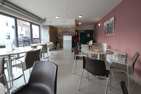 Editiepajot_liedekerke_cafetaria_serviceflats_foto_jacky_delcour__1_