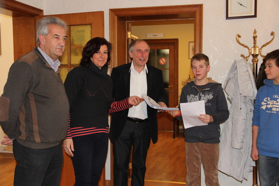 Overhandiging_petitie_aan_burg_doomst_veiligheid__17_