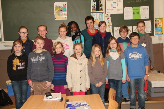 Overhandiging_petitie_aan_burg_doomst_veiligheid__3_