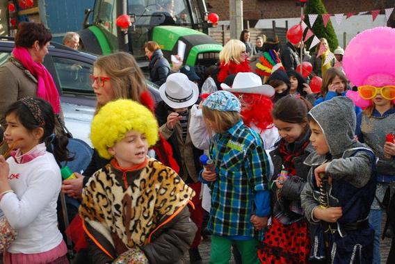 Editiepajot_wambeek_carnaval_foto_guido_van_cauwelaert