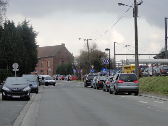 Parkeerproblemen_edingen_feb_2013__6_