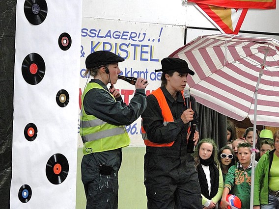 Foute_schoolfeest_bever_2013