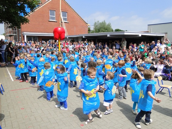 Schoolfeest_de_regenboog_2013__1_