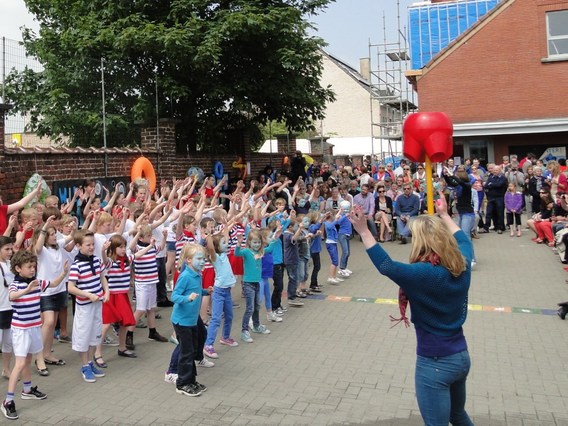 Schoolfeest_de_regenboog_2013__3_
