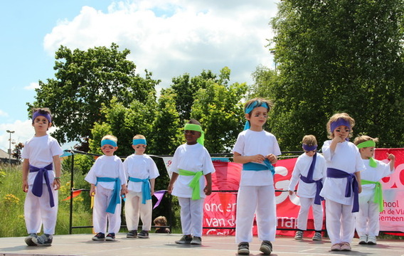 Editiepajot_liedekerke_schoolfeest_de_bij_foto_jacky_delcour__2_