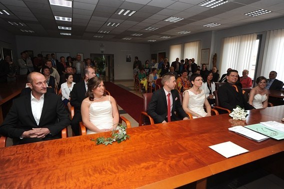 Editiepajot_galmaarden_drieling_trouwt_samen_foto_marc_colpaert__2_