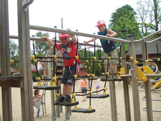 Go_herne_schoolreis_en_blijven_slapen_kleuters_juni_2013__2_