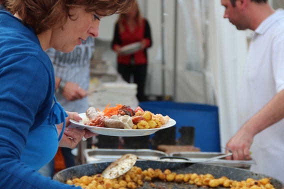 Editiepajot_liedekerke_buurtfeest_bombardon_2013_verslag_foto_jacky_delcour__4_