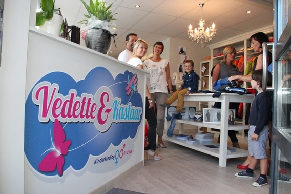 Editiepajot_liedekerke_kinderkledingwinkel_vedette_en_kastaar_foto_jacky_delcour__1_