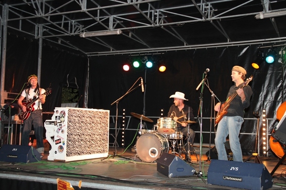 Editiepajot_liedekerke_versalg_tinga_tinga_2013_foto_jacky_delcour__11_