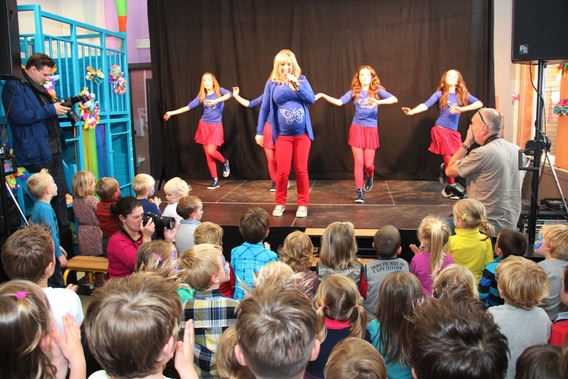 Editiepajot_liedekerke_kathleen_dolfijn_cd_foto_jacky_delcour__1_