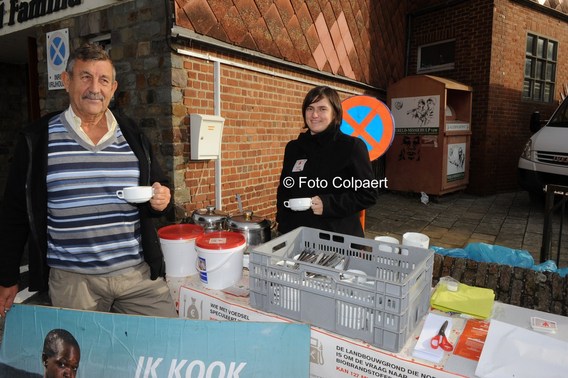 Editiepajot_gooik_soep_uitdelen_foto_marc_colpaert__kopie_