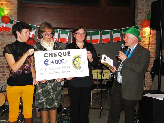Rotary_steunt_terloo_nov_2013__4_