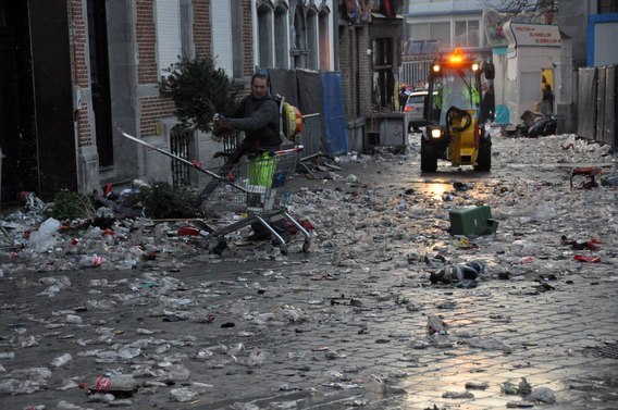 Editiepajot_halle_afval_carnaval