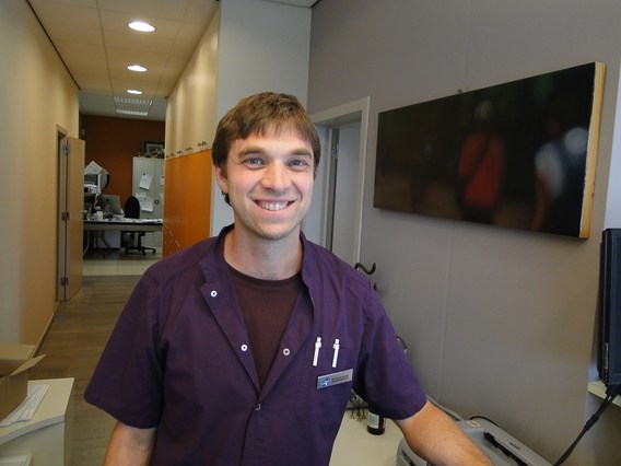 De_bron_op_bezoek_in_de_dierenkliniek_veterinair_kwadrant___7_