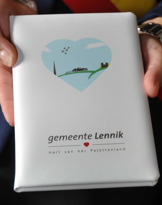 Editiepajot_lennik_trouwboekje_2_foto_merckx