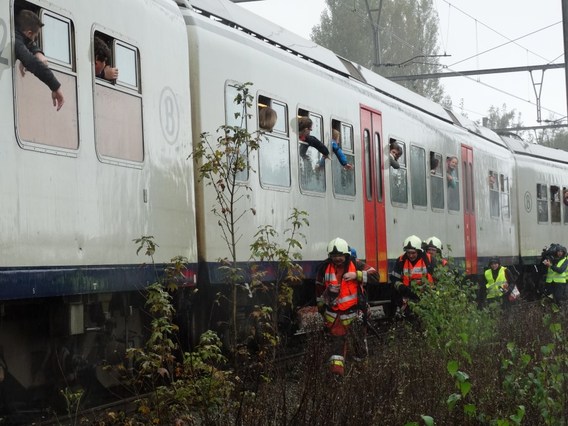 Rampoefening_infrabel-brandweer_edingen___16_