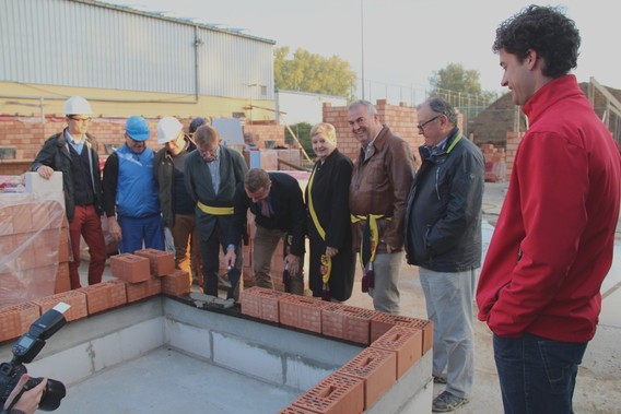 Editiepajot_ingezonden_eerste_steenlegging_jeugdcentrum_15102014