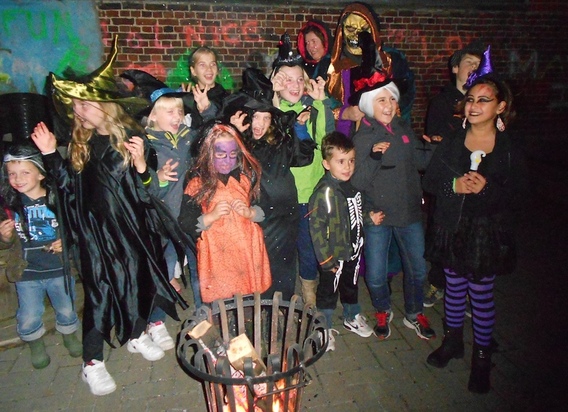 Editiepajot_ingezonden_halloweenwandeling_maantje_wambeek_23102014