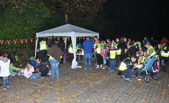 Editiepajot_jacky_delcour_2014-10-26_eerste_lampionnentocht
