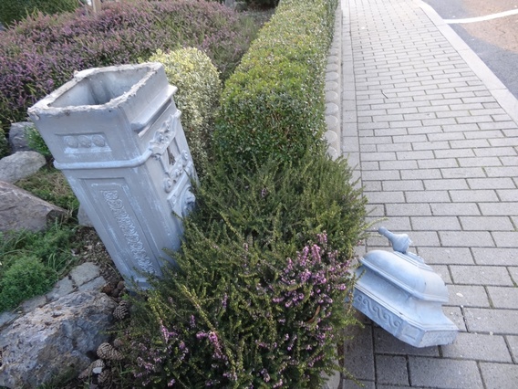 Editiepajot_jacky_delcour_vernielde_brievenbussen_liedekerke_01112014
