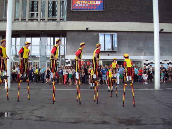 Editiepajot_ingezonden_koninklijke_steltenlopers1_19112014