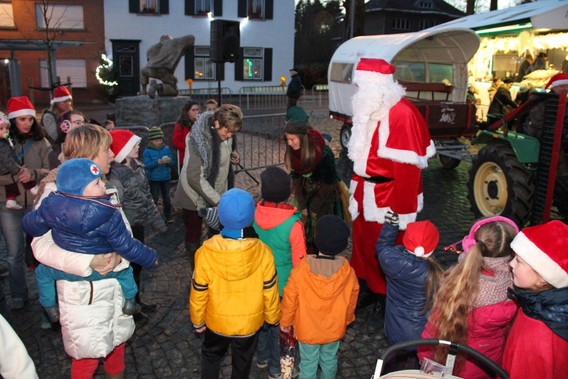 Editiepajot_jacky_delcour_2013-12-14_kerstmarkt_essene_022a