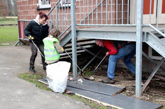 Editiepajot_jacky_delcour_2015-03-28_zevende_zwerfvuilactie__29_a