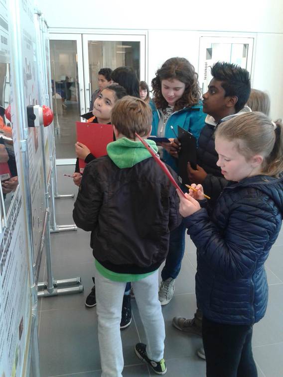 Tentoonstellig_bezoek_klas11