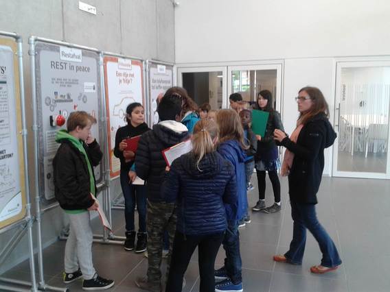 Tentoonstellig_bezoek_klas7