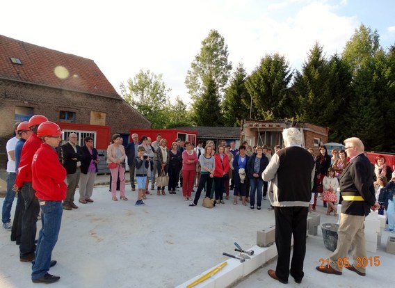 Eerste_steen_school_akrenbos_2015__3_
